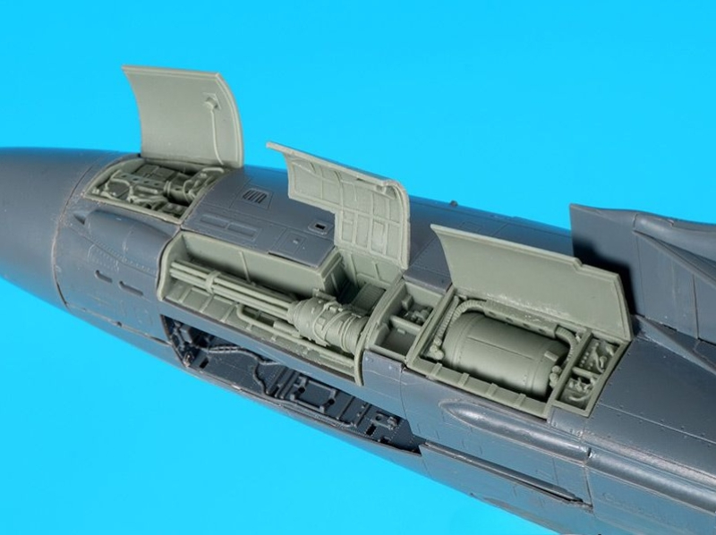 1/48 Scale Die-Cast Resin Airc - огляд і ціна Model Kit Spitfire